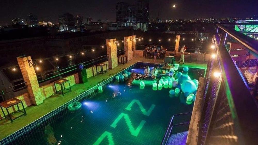 Oyo 796 Paradise Sukhumvit Hotel Banguecoque Exterior foto